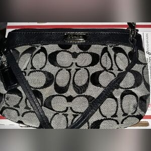 Coach wristlet - Zip Close Black Navy Light Blue Interior Pre Loved GUC